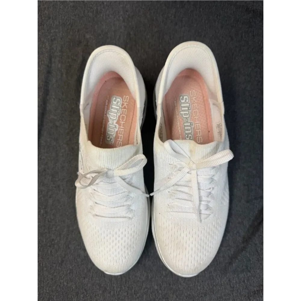 Skechers Slip-ins White Knit Sneakers Women’s Size 7